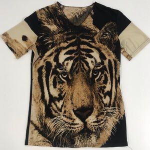 Lion Face Graphic Shirt | Size S